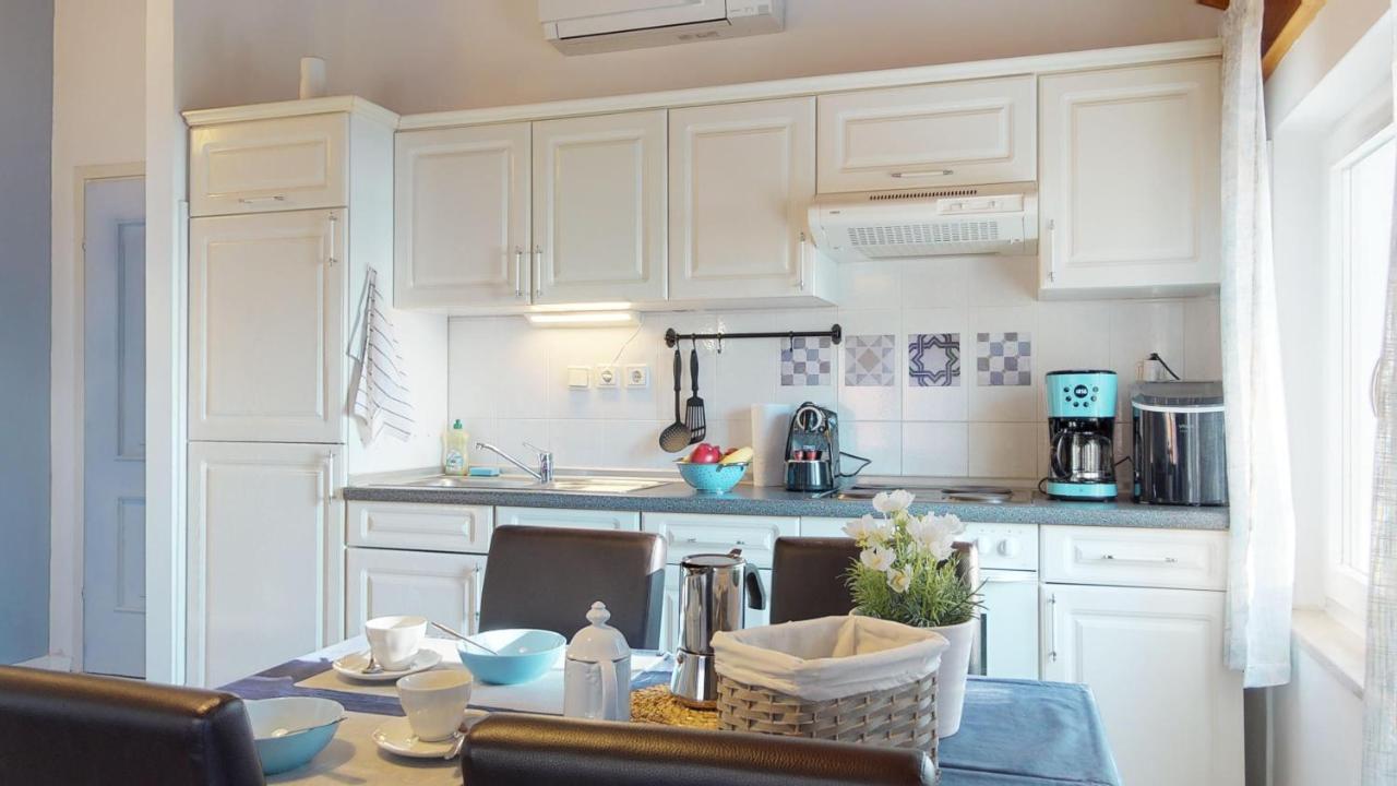 Emily Deluxe Superior 5 Star Studio Apartment, Your Piece Of Heaven With Sea & Park View Novigrad  Luaran gambar