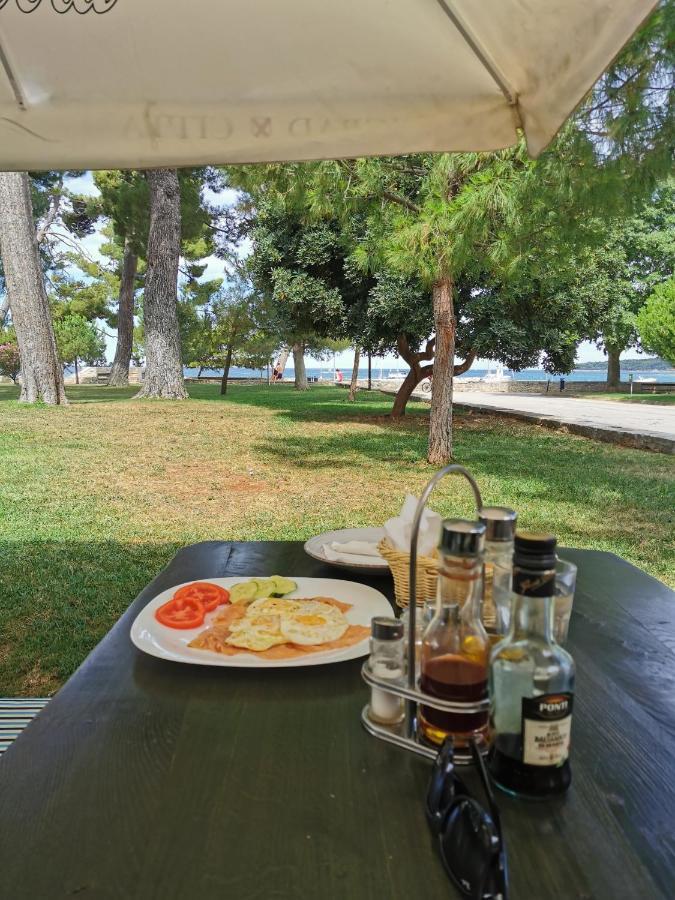 Emily Deluxe Superior 5 Star Studio Apartment, Your Piece Of Heaven With Sea & Park View Novigrad  Luaran gambar