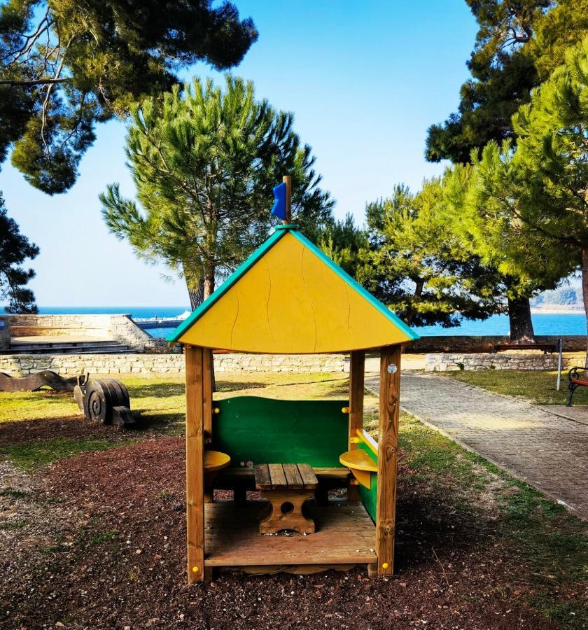 Emily Deluxe Superior 5 Star Studio Apartment, Your Piece Of Heaven With Sea & Park View Novigrad  Luaran gambar